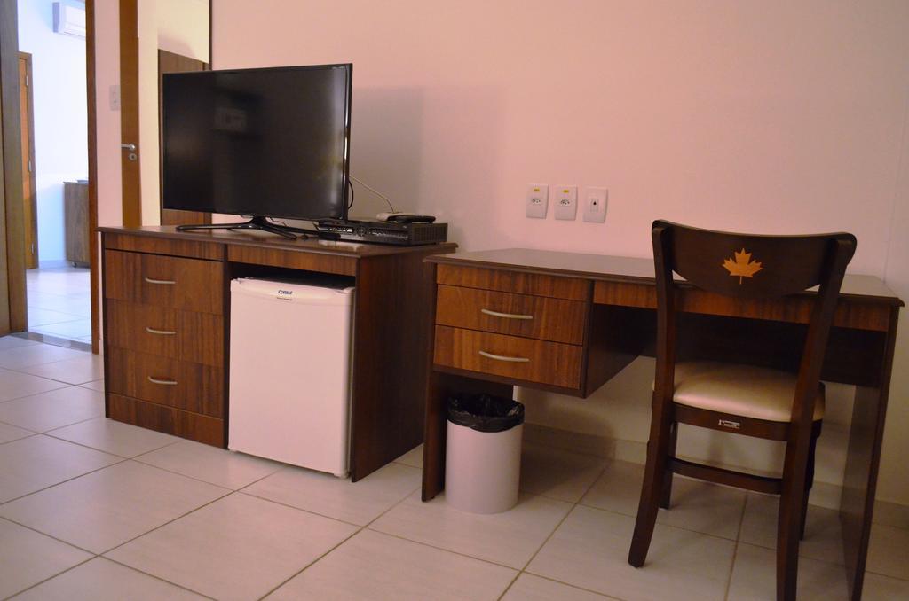 Hotel Aster Alagoinhas Bilik gambar